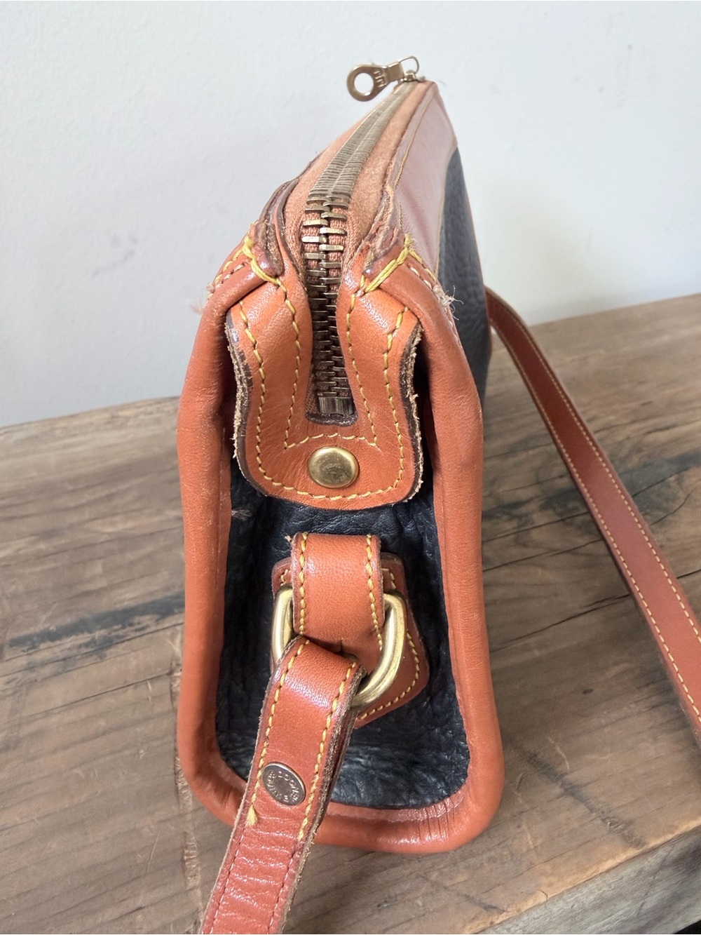 Dooney & Bourke Vintage All-Weather Leather Black/Brown Pebbled Crossbody Bag - Picture 7 of 11